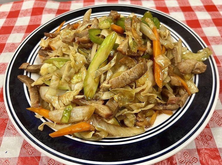 V-Chop Suey con Cerdo Asado