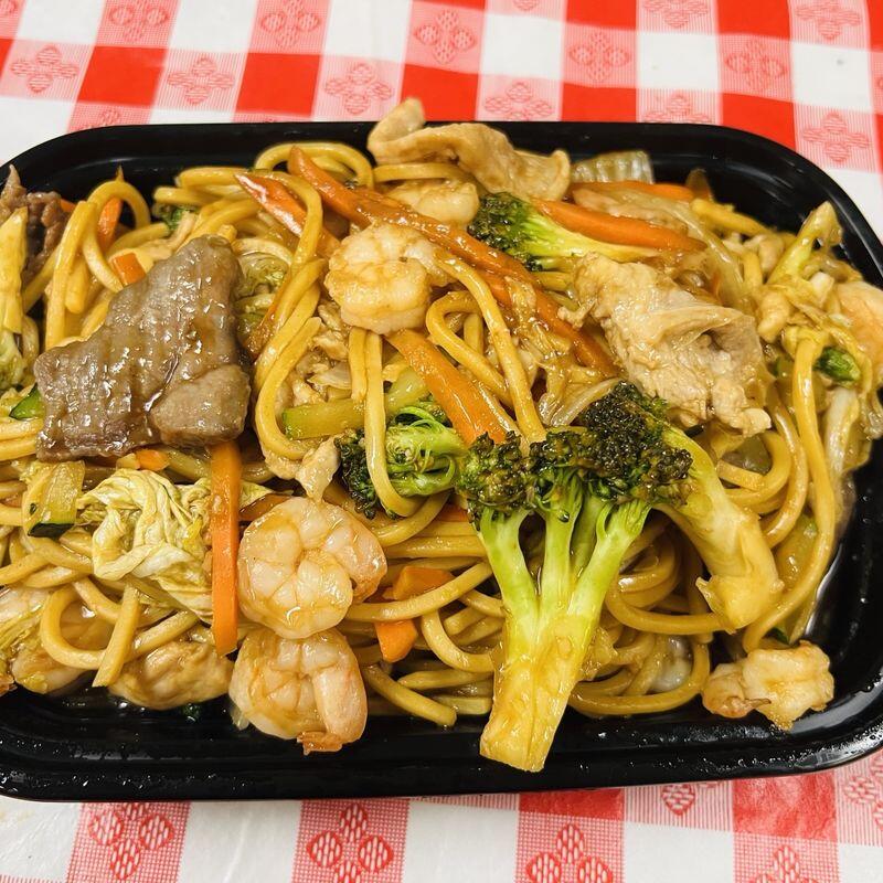 House special lo mein